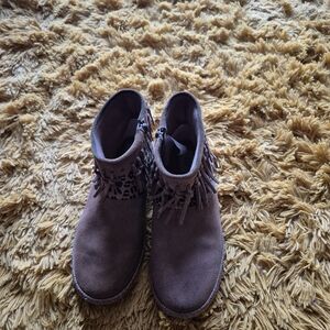 UGG Tan Moccasin Fringe Shoes
